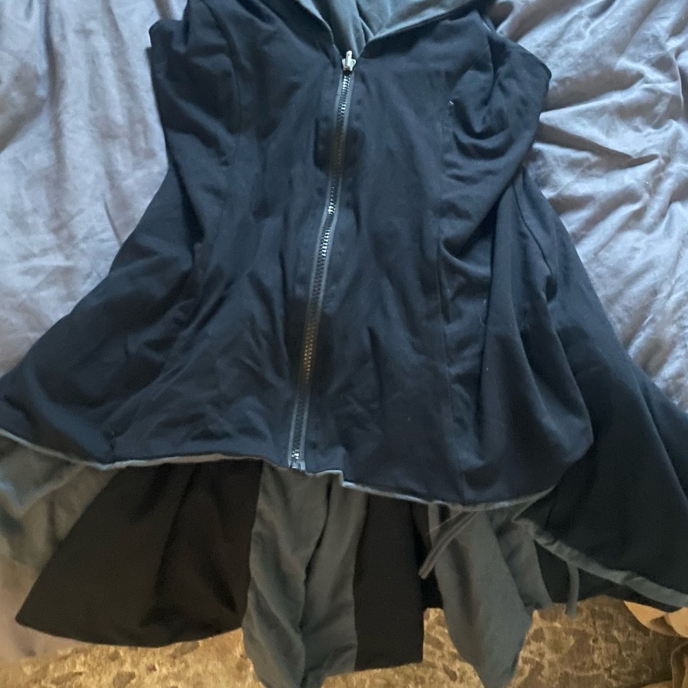 Reversible Hooded Vest - image 4